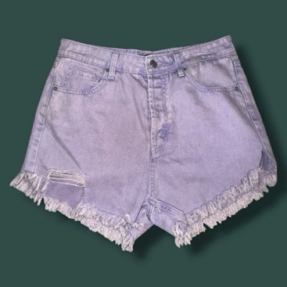Wild Fable (Target) Shorts Lilac Highest Rise Distressed Frayed Denim Size 10 - Picture 7 of 16